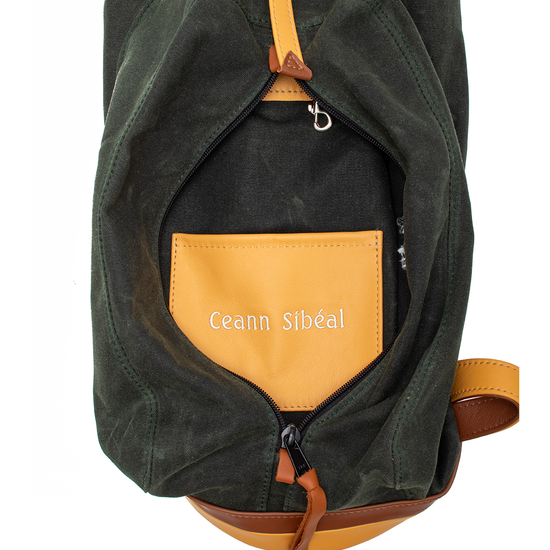 Inside pocket of the Dingle Links MacKenzie Walker golf bag