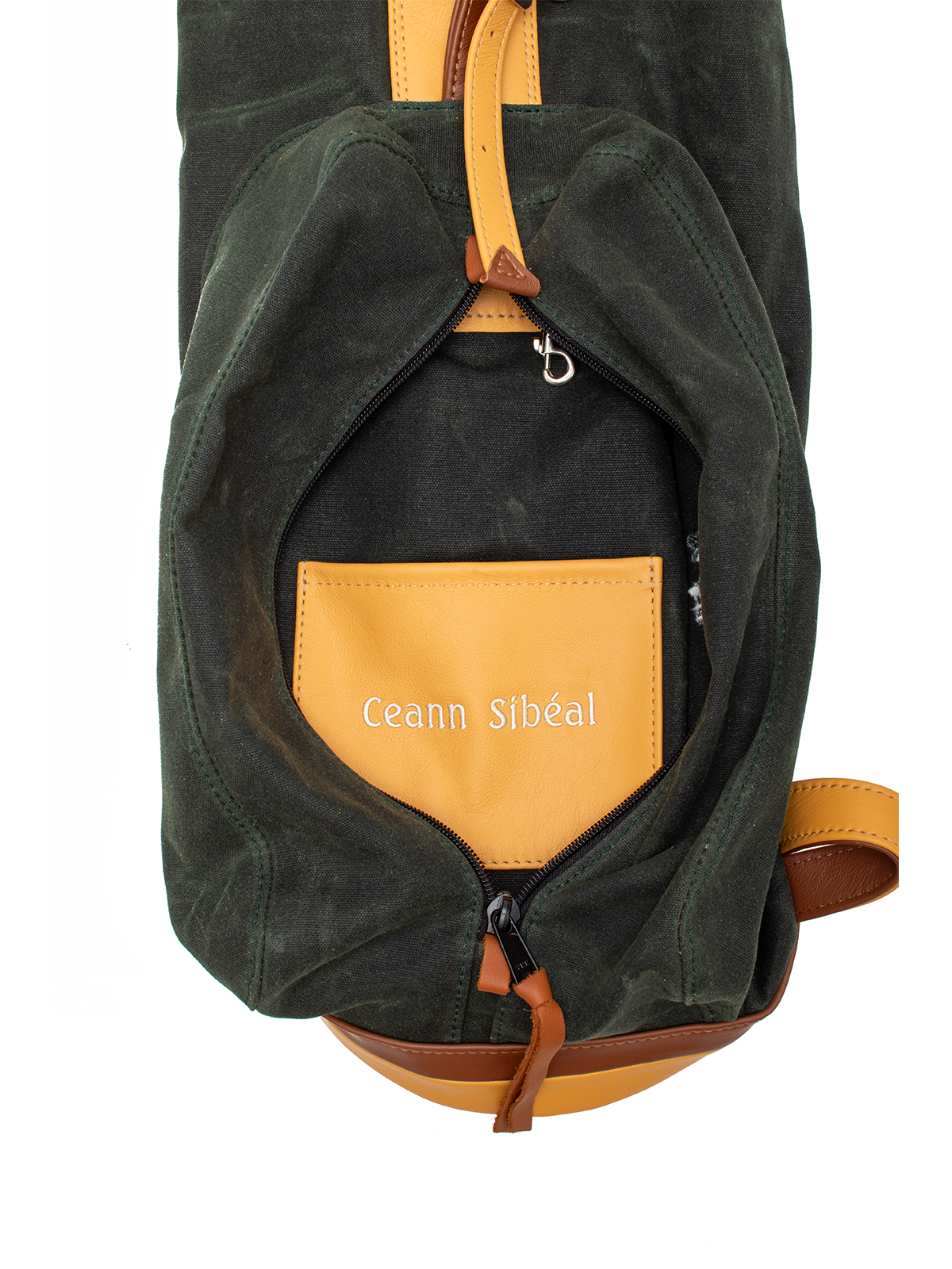 Inside pocket of the Dingle Links MacKenzie Walker golf bag