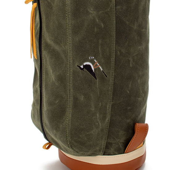 Embroidered logo on the green Fescue & Dunes MacKenzie Walker golf bag