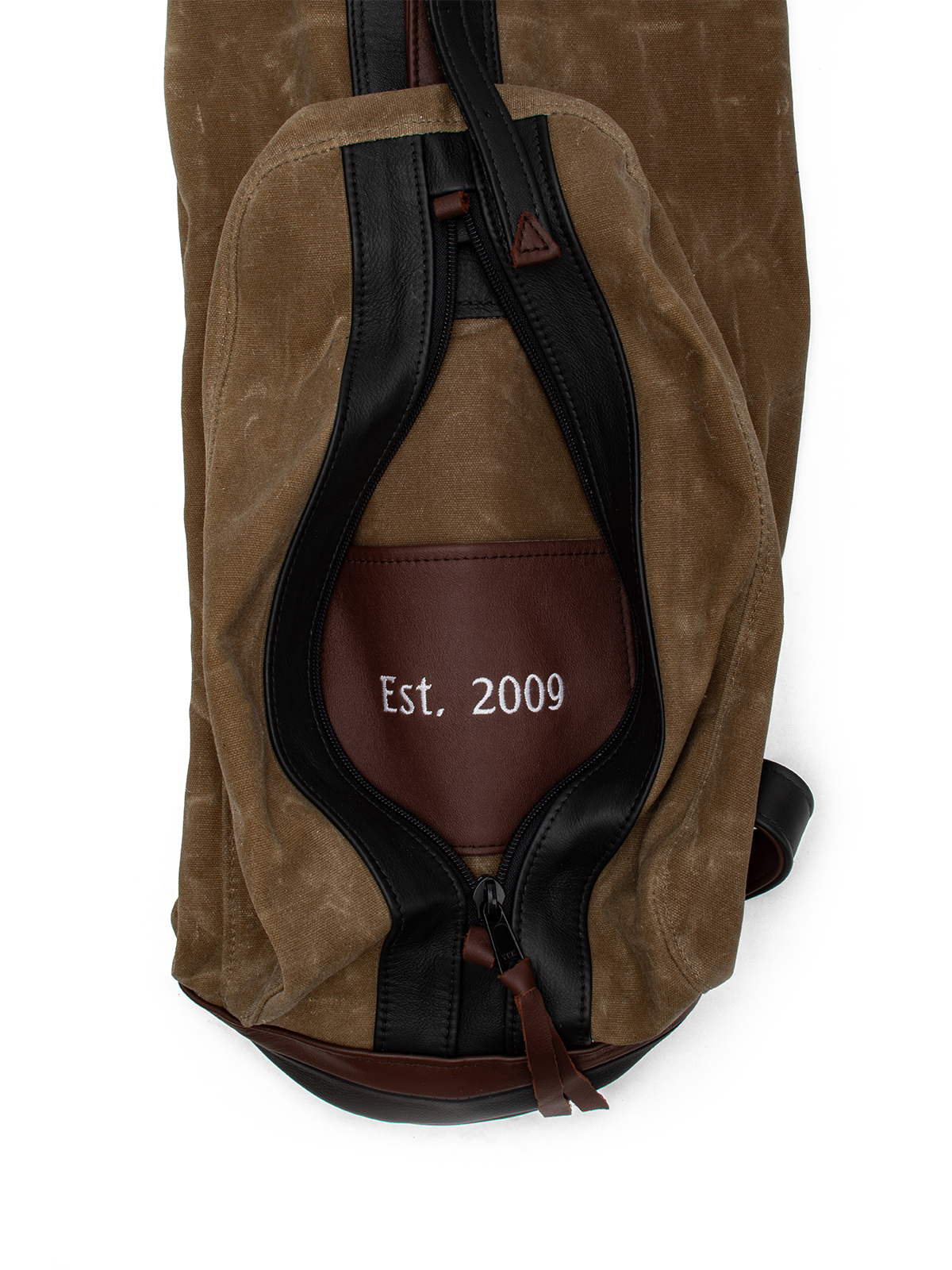 The inside pocked of the Mach Dunes MacKenzie Walker golf bag 