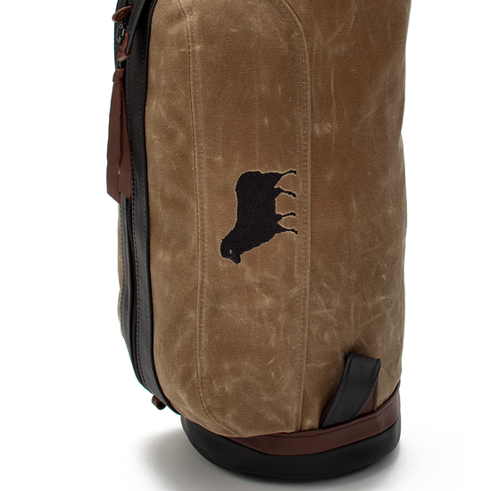 Mach Dunes MacKenzie Walker golf bag logo detail